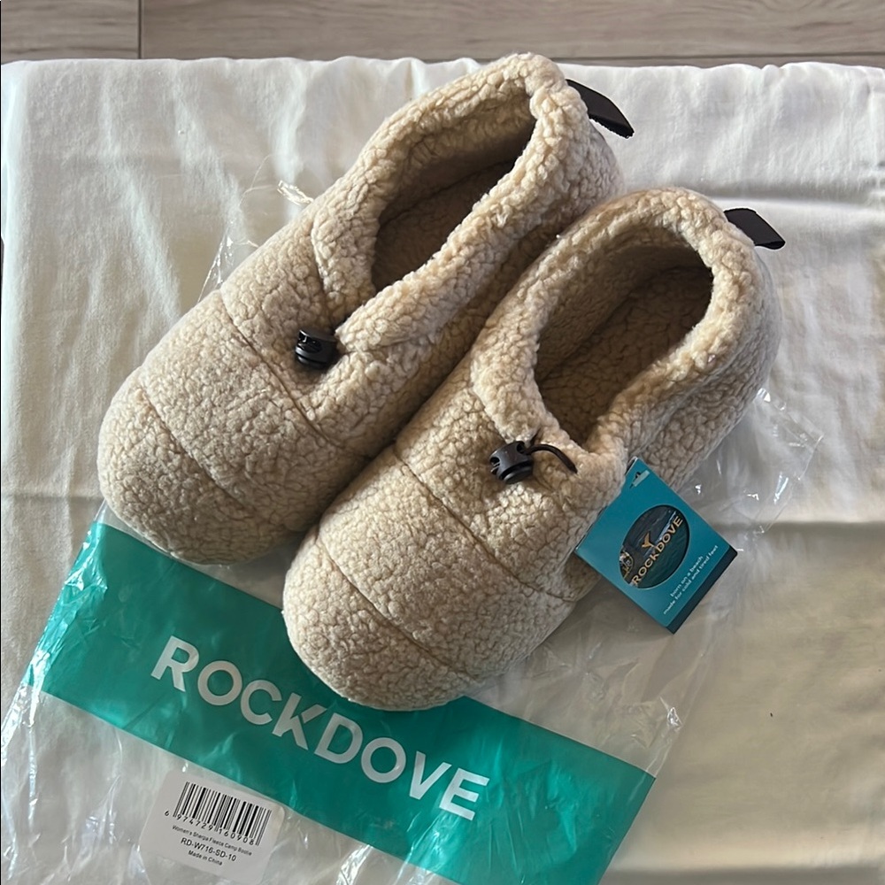 Woman’s Sherpa Fleece Slipper
